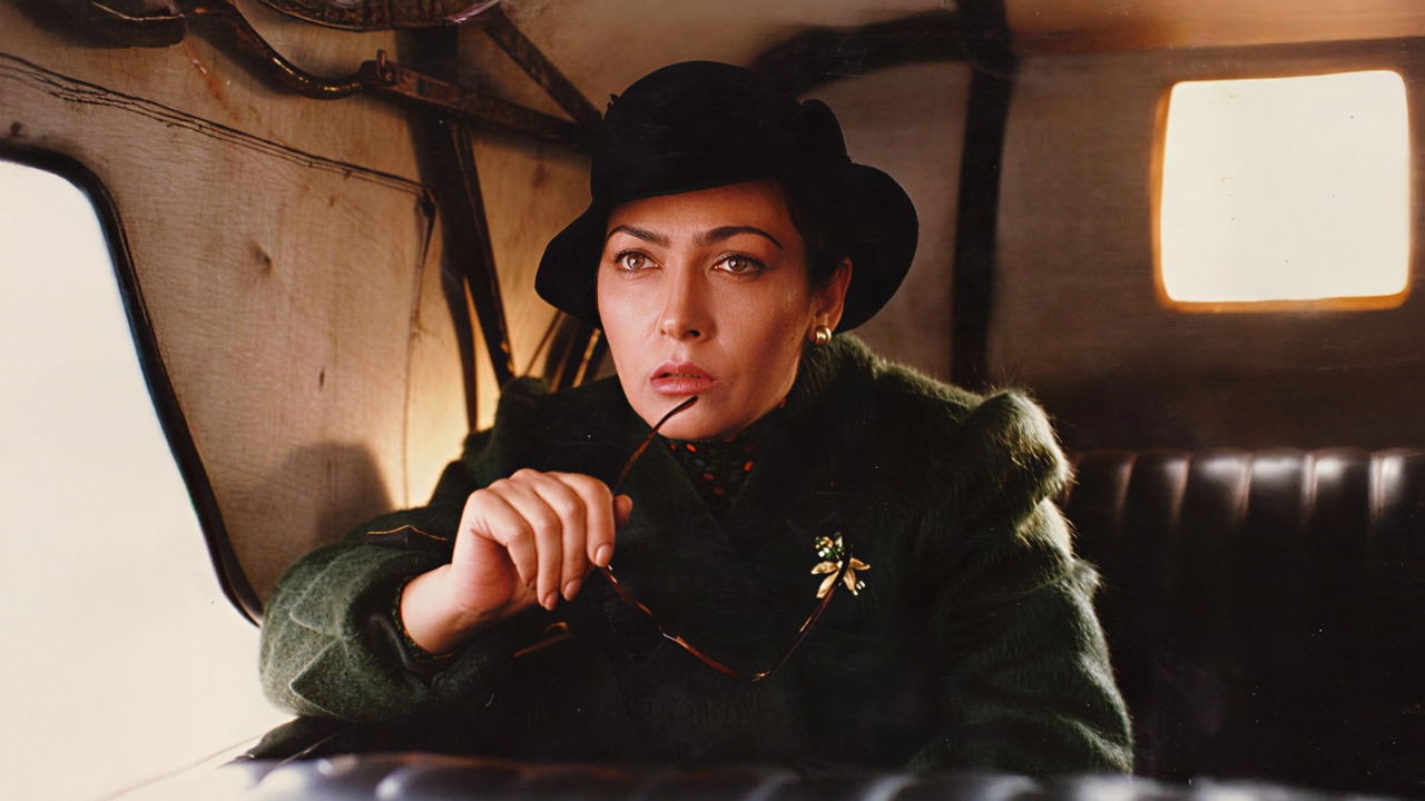 Farimah Farjami in The Last Act (Parde-ye Akhar) movie